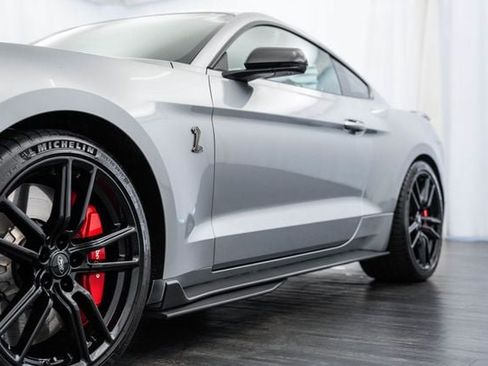 Used 2021 Ford Mustang Shelby GT500 w/ Technology Package RWD image 31