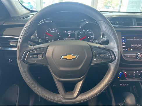 Used 2023 Chevrolet TrailBlazer LT AWD/4WD image 18