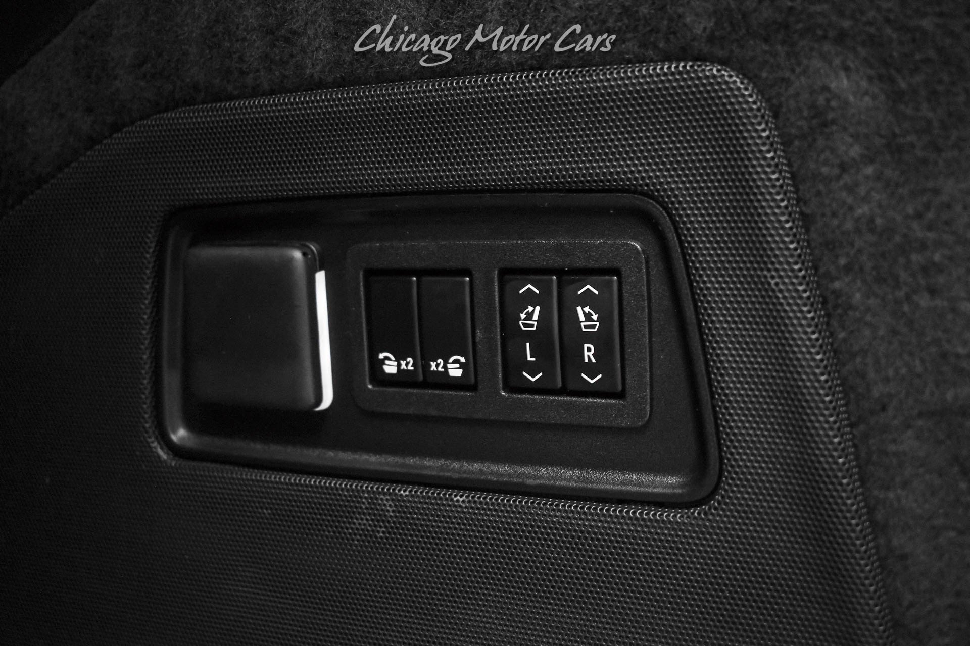Used 2021 Cadillac Escalade Sport Platinum w/ LPO, ONYX Package AWD/4WD image 60