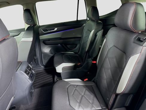 New 2026 Volkswagen Atlas Peak Edition AWD/4WD image 25