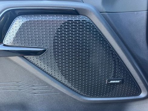 Used 2025 Chevrolet Silverado EV LT image 21