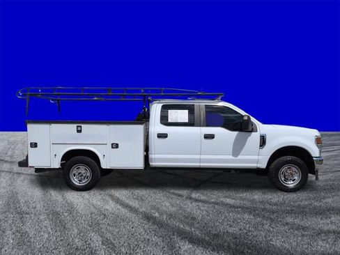 Used 2021 Ford F250 XL w/ Power Equipment Group AWD/4WD image 3