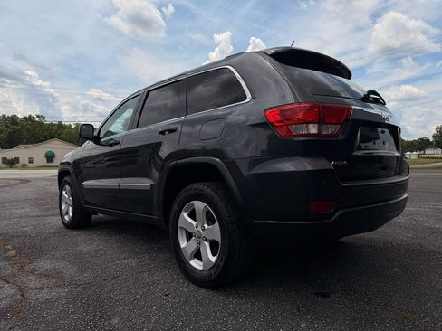 Used 2012 Jeep Grand Cherokee Laredo RWD image 4