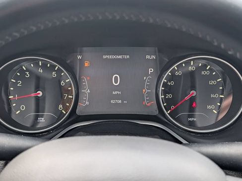 Used 2018 Jeep Compass Latitude w/ Popular Equipment Group FWD image 18