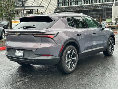 New 2026 Chevrolet Equinox EV LT image 5