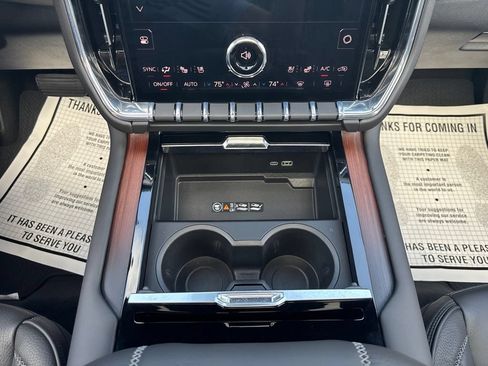 Used 2026 GMC Yukon Denali w/ Sun & Power Step Package AWD/4WD image 21