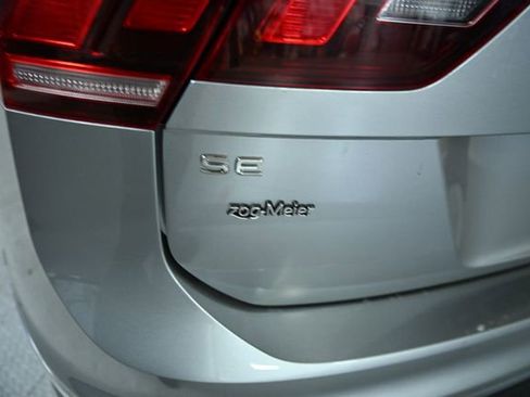 Used 2022 Volkswagen Tiguan SE image 14