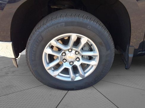 Used 2023 Chevrolet Silverado 1500 LT image 28