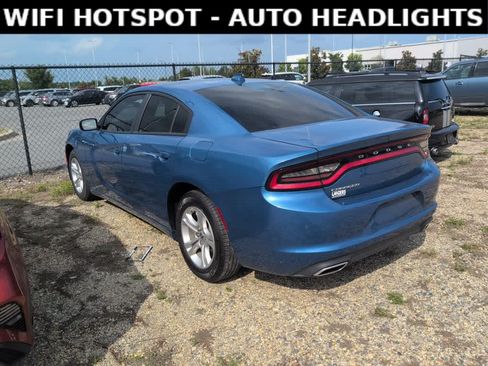 Used 2023 Dodge Charger SXT w/ Cold Weather Package RWD image 5