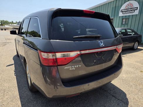 Used 2011 Honda Odyssey Touring Elite image 12