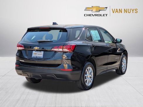 Used 2023 Chevrolet Equinox LS FWD image 5