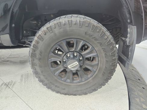 Used 2022 Ford F250 Lariat w/ Tremor Off-Road Package AWD/4WD image 13
