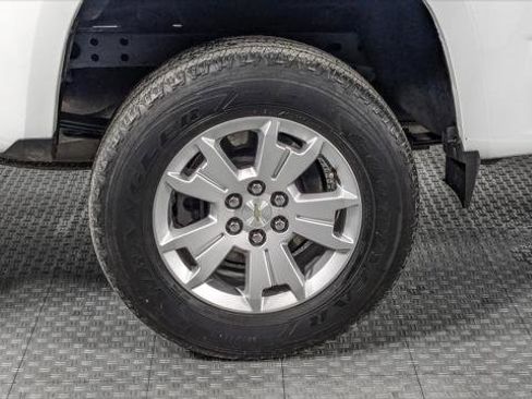 Used 2022 Chevrolet Colorado LT w/ Fleet Safety Package image 30