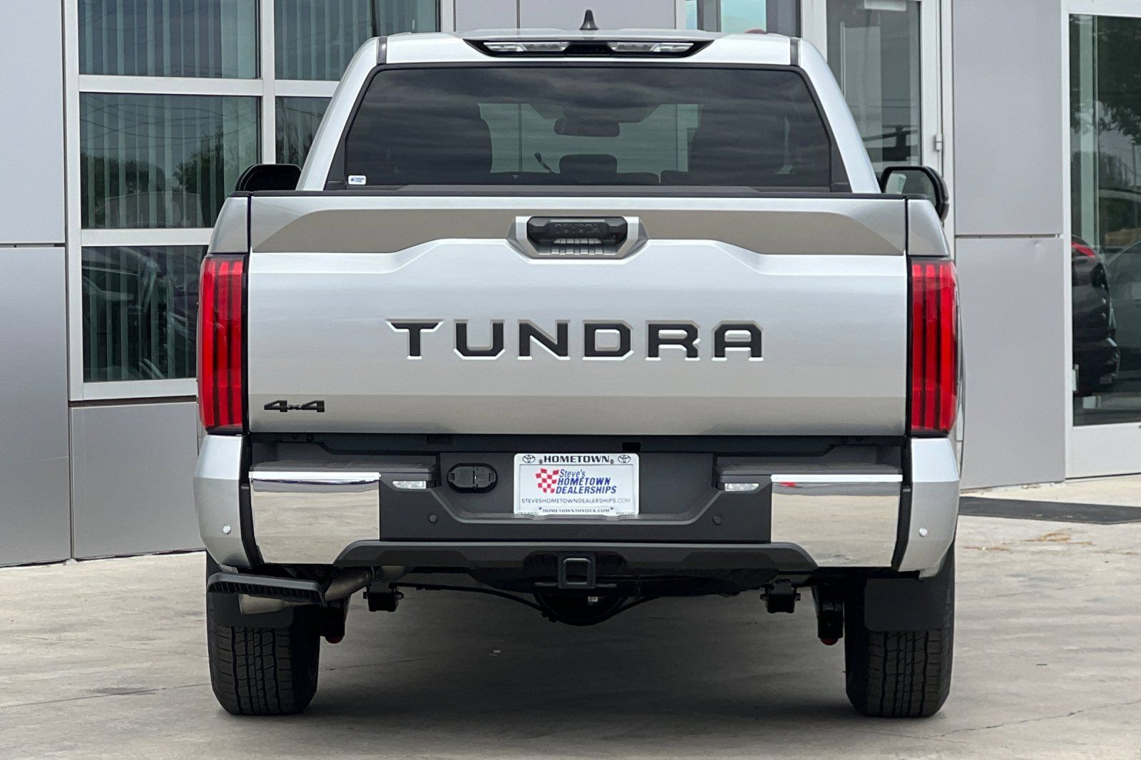 New 2026 Toyota Tundra SR5 w/ TRD Off-Road Package AWD/4WD image 5