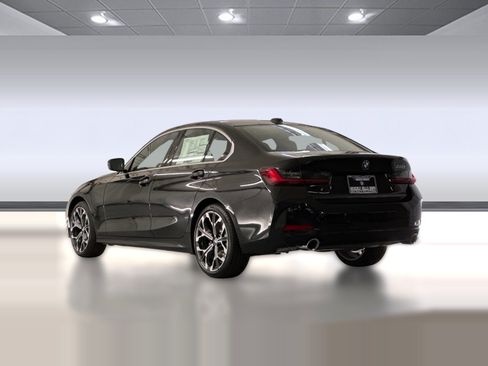 Used 2026 BMW 330i Sedan w/ Premium Package RWD image 3