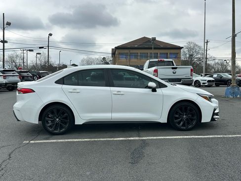 Used 2024 Toyota Corolla SE image 8