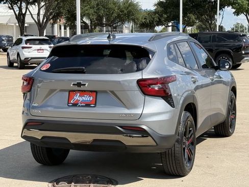 Certified 2025 Chevrolet Trax ACTIV FWD image 5