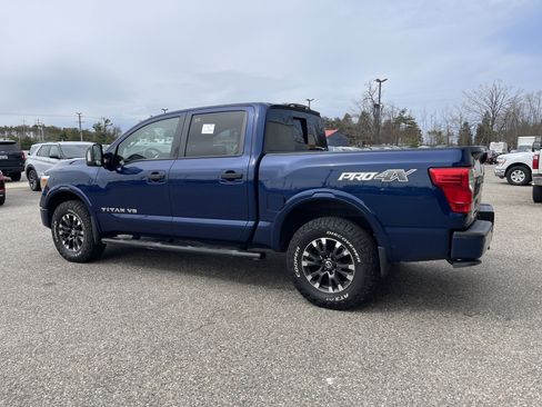 Used 2018 Nissan Titan PRO-4X AWD/4WD image 6