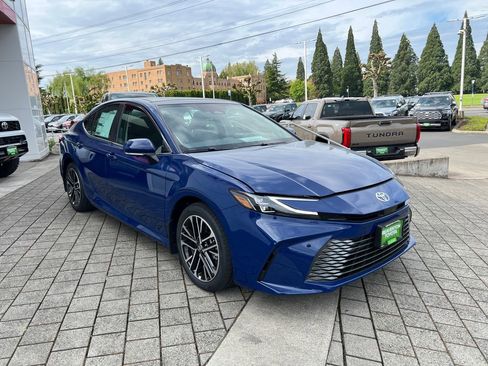 New 2026 Toyota Camry XLE AWD/4WD image 7