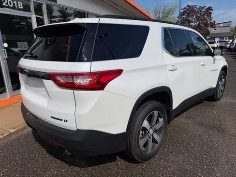 Used 2019 Chevrolet Traverse LT w/ LPO, Blackout Package AWD/4WD image 7