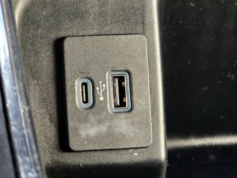 Used 2023 Ford F150 XLT w/ Equipment Group 302A High RWD image 30