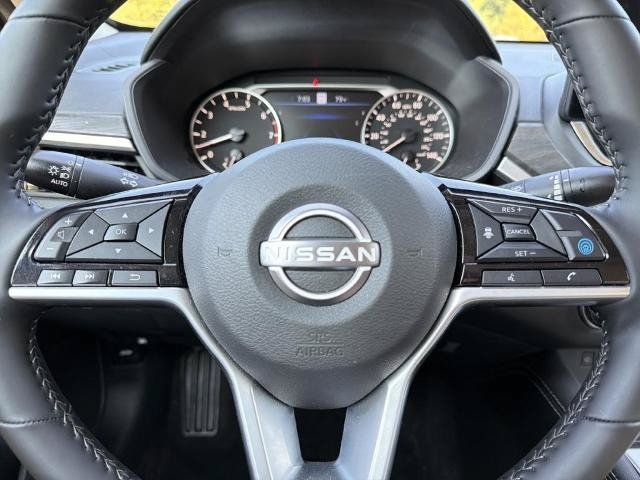 Certified 2025 Nissan Altima 2.5 SV w/ SV Premium Package FWD image 9