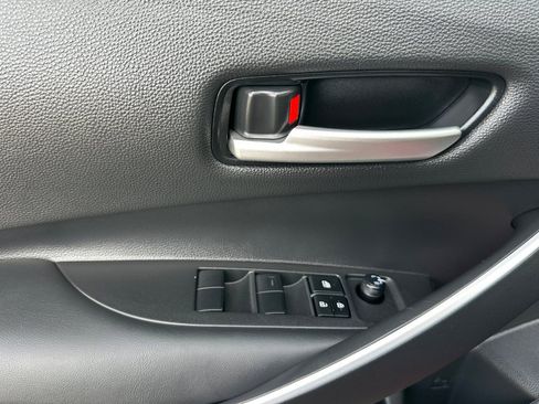Used 2024 Toyota Corolla SE w/ SE Package FWD image 11