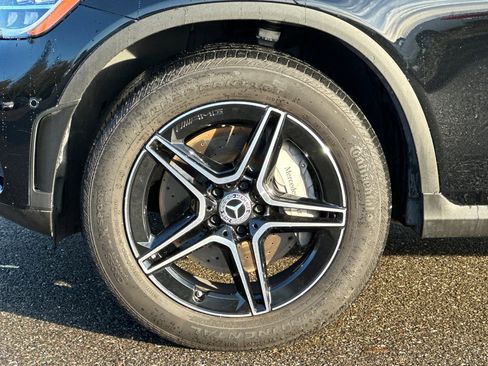 Used 2022 Mercedes-Benz GLC 300 4MATIC image 25