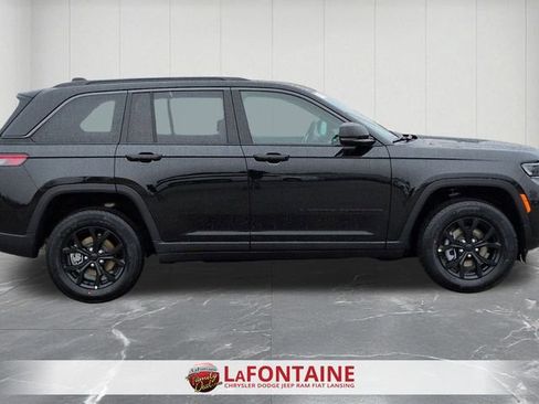 New 2026 Jeep Grand Cherokee Altitude AWD/4WD image 6