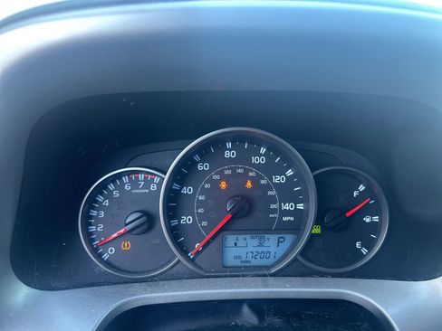 Used 2016 Toyota RAV4 LE image 6