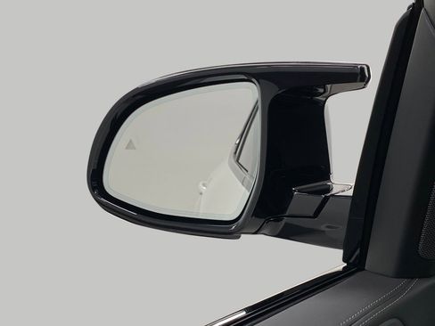 New 2026 BMW X5 M60i image 22