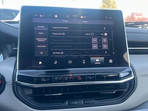 Used 2024 Jeep Compass Limited image 25