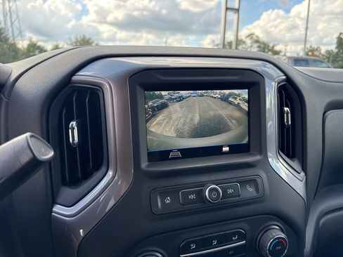 Used 2019 Chevrolet Silverado 1500 Custom w/ Custom Value Package image 16