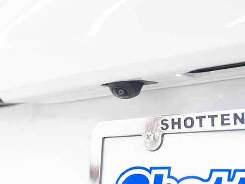 Used 2026 Honda HR-V EX-L image 9
