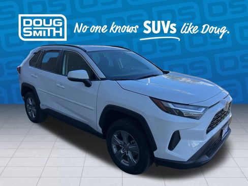 Used 2024 Toyota RAV4 LE image 7