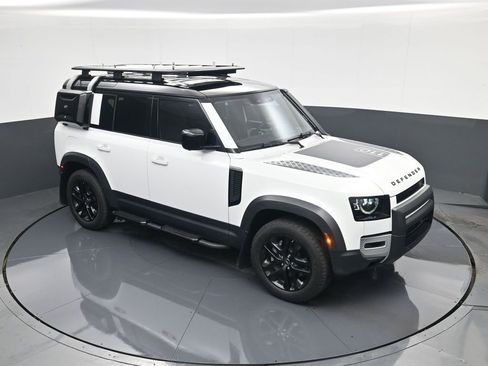 Used 2020 Land Rover Defender 110 HSE image 27