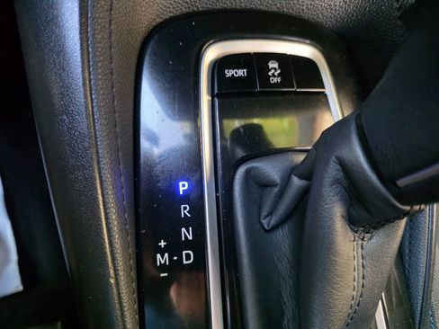 Used 2020 Toyota Corolla SE w/ Carpet Mat Package (TMS) FWD image 38