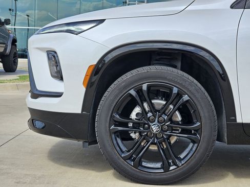 Used 2025 Buick Enclave Sport Touring w/ Power Package image 11