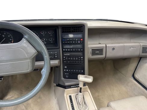 Used 1993 Cadillac Allante image 16