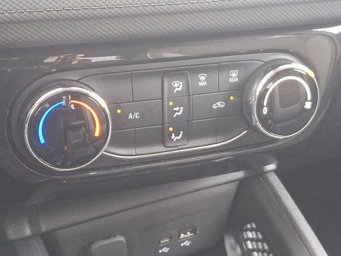 Used 2025 Chevrolet TrailBlazer LT image 25