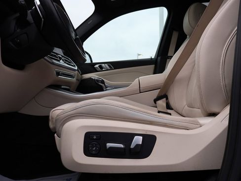 Used 2020 BMW X5 xDrive40i w/ Premium Package image 40