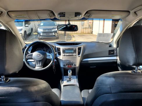 Used 2012 Subaru Legacy 2.5i Premium AWD/4WD image 2