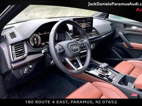 Used 2023 Audi Q5 2.0T Prestige w/ Prestige Package AWD/4WD image 11