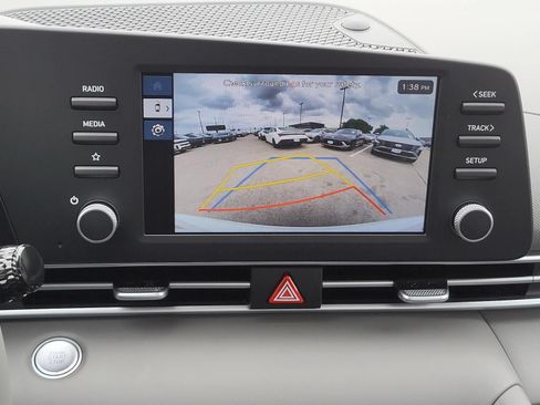 New 2026 Hyundai Elantra SEL Sport Premium FWD image 17