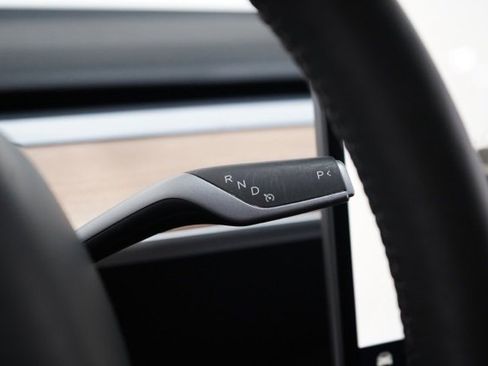 Used 2023 Tesla Model Y Long Range image 22