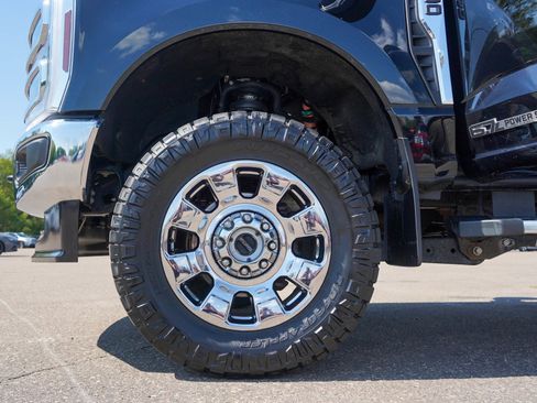 Used 2025 Ford F350 Lariat w/ Chrome Package AWD/4WD image 28