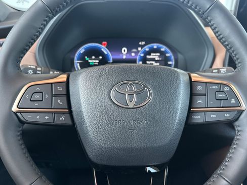 New 2026 Toyota Grand Highlander AWD Hybrid image 25
