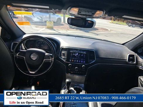 Used 2020 Jeep Grand Cherokee Limited AWD/4WD image 12