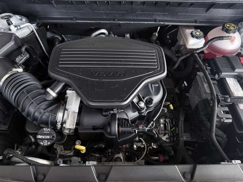 Used 2022 GMC Acadia Denali w/ Denali Ultimate Package FWD image 23