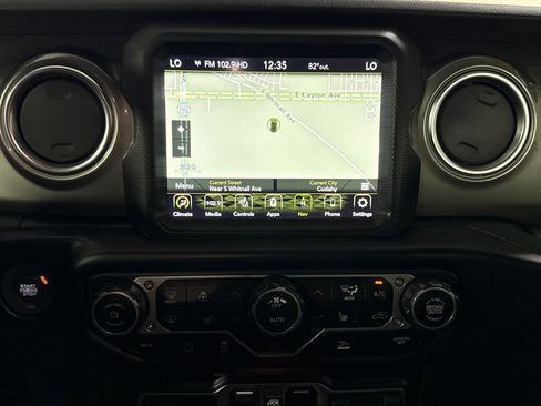 Used 2023 Jeep Wrangler Unlimited Sahara w/ LED Lighting Group AWD/4WD image 30